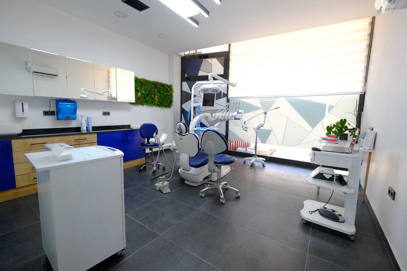 Empfang der Key Smile Klinik in Bornova, İzmir 7