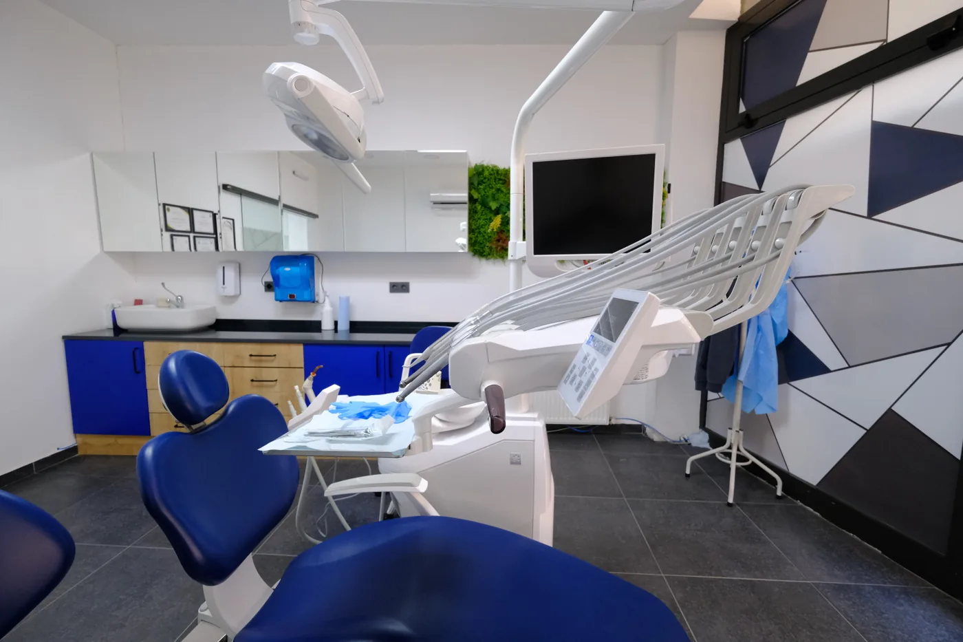 Empfang der Key Smile Klinik in Bornova, İzmir 9
