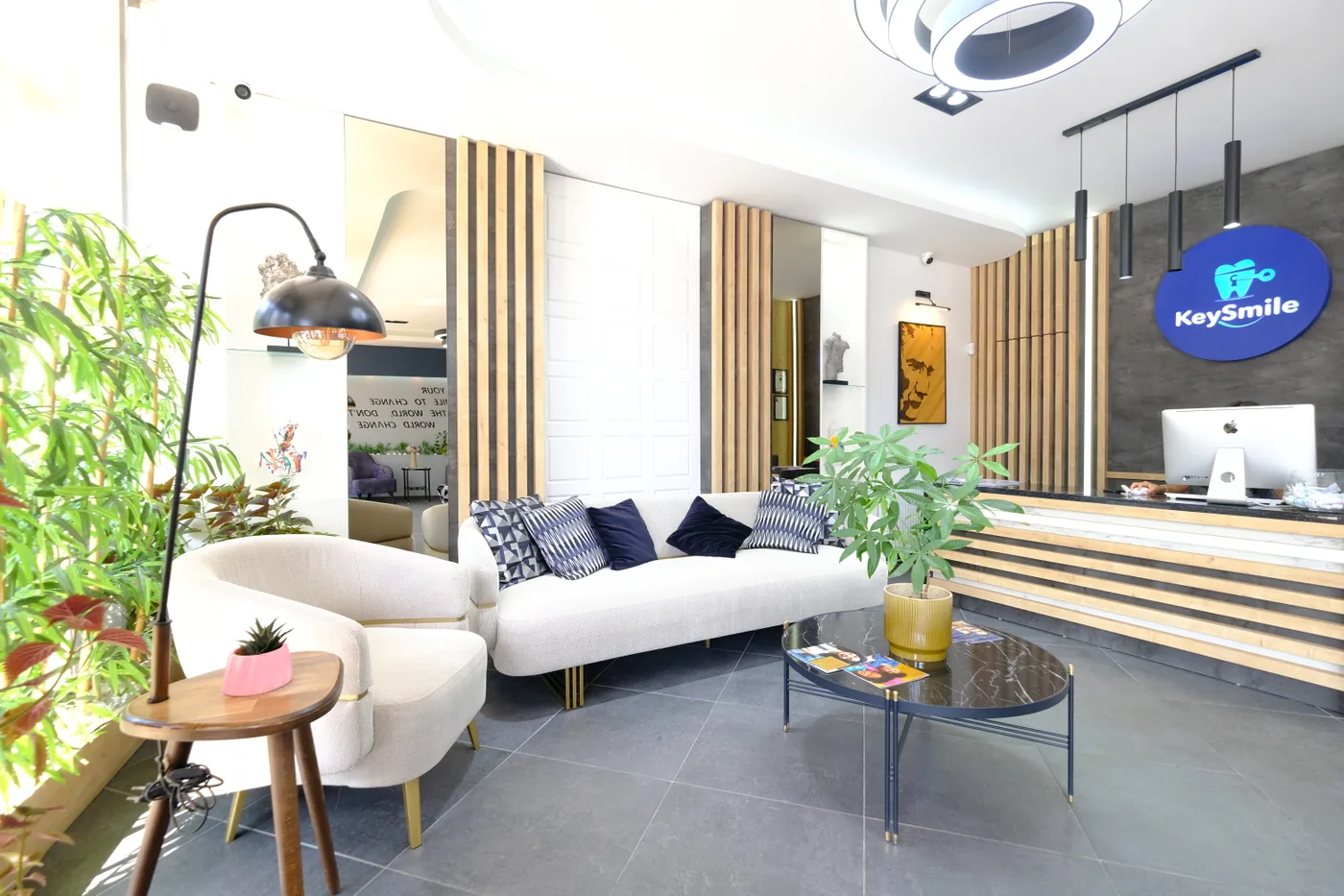 Empfang der Key Smile Klinik in Bornova, İzmir 14