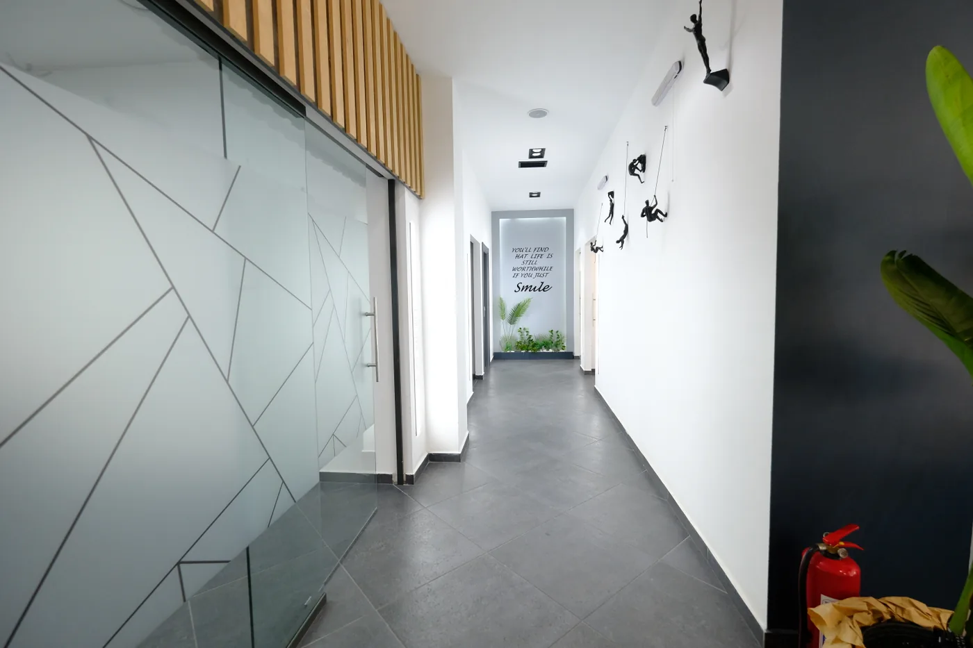 Empfang der Key Smile Klinik in Bornova, İzmir 16