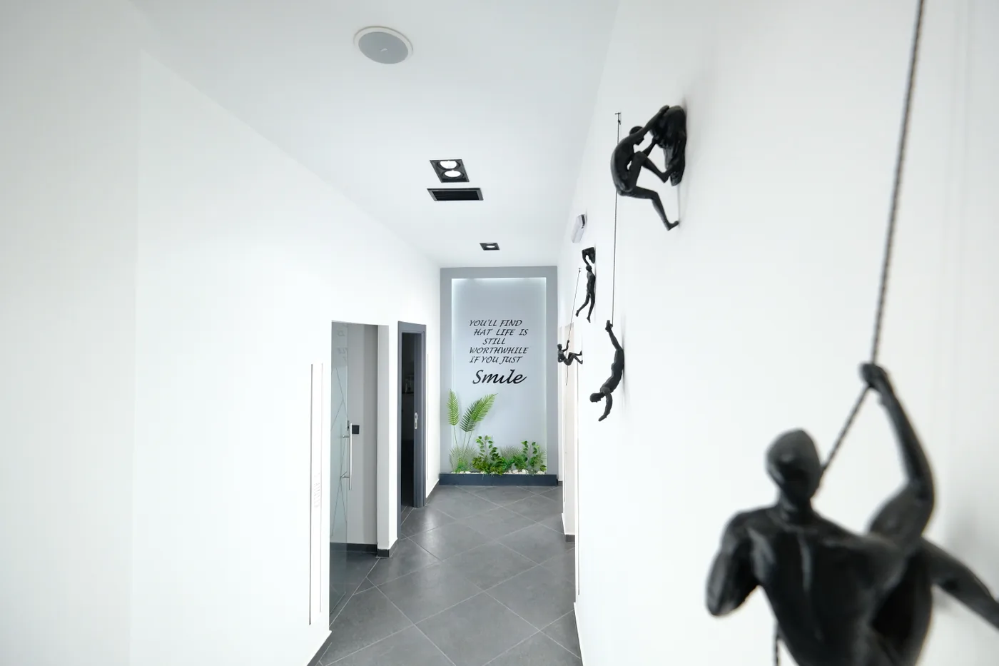 Empfang der Key Smile Klinik in Bornova, İzmir 18